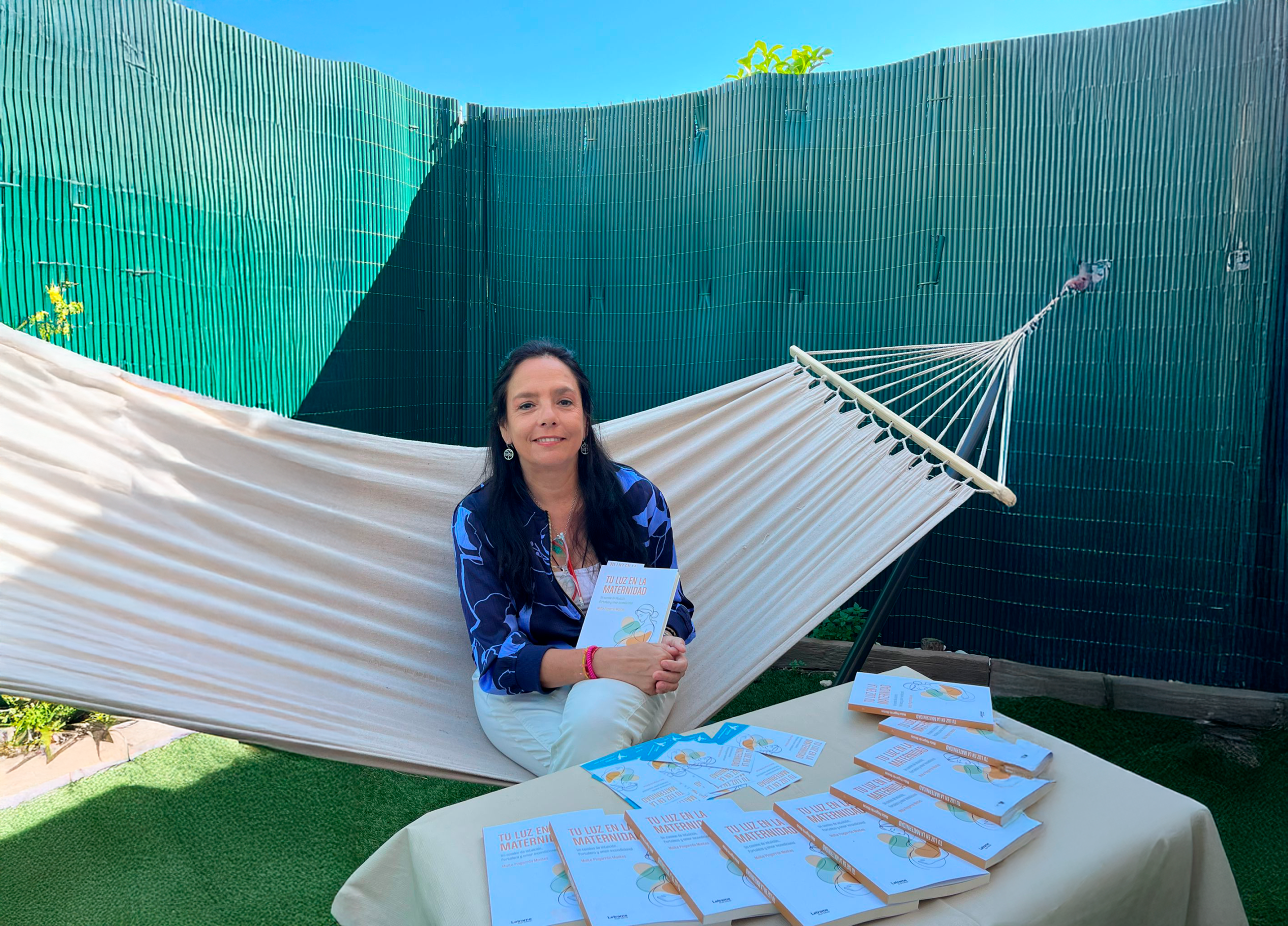 Maite Pingarrón presenta una guía emocional para madres que ilumina el camino hacia una maternidad consciente