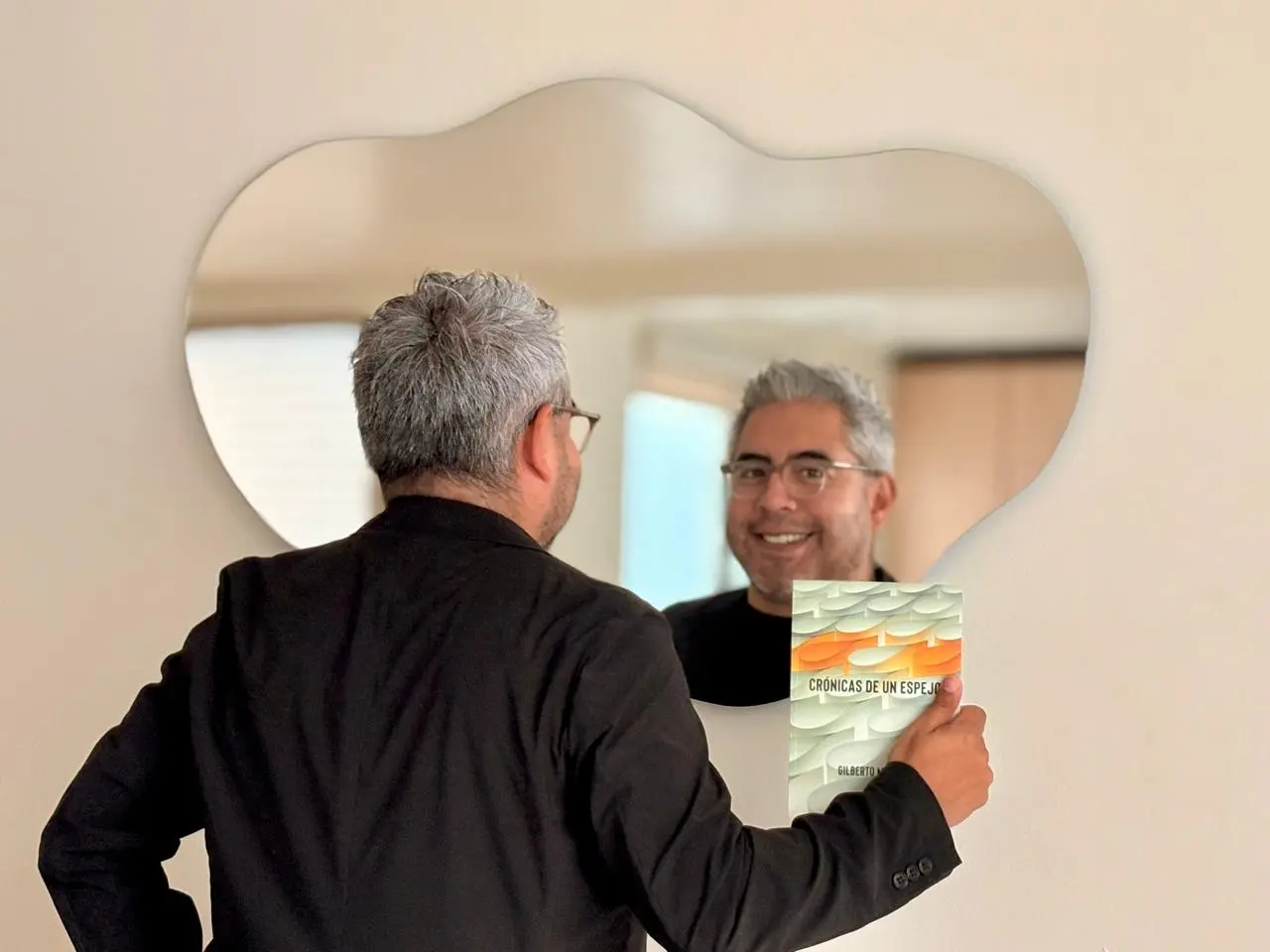 Gilberto Méndez Bolaños retrata lo extraordinario en lo cotidiano con su primer libro de cuentos